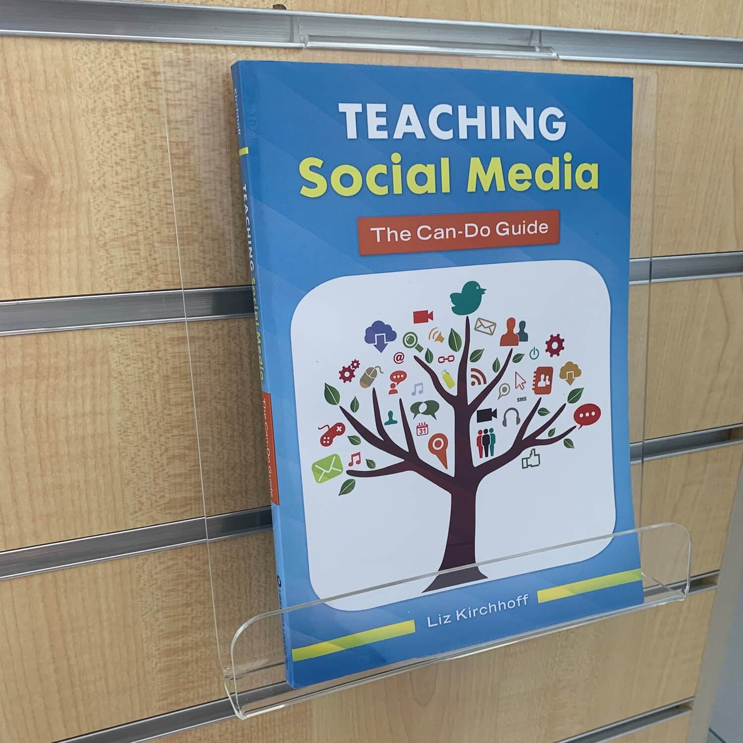 Slatwall Book Holder (Large)